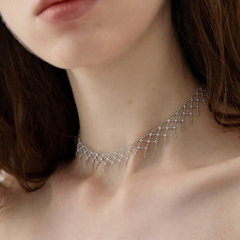 銅空き彫りチョーカー