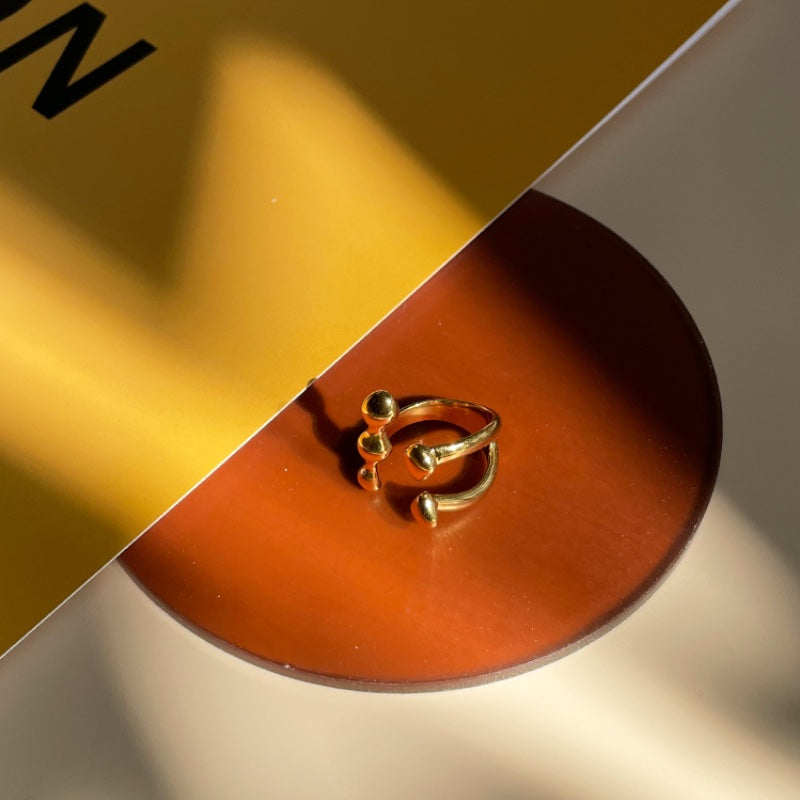 ミニマル結びデザイン重ね着リング