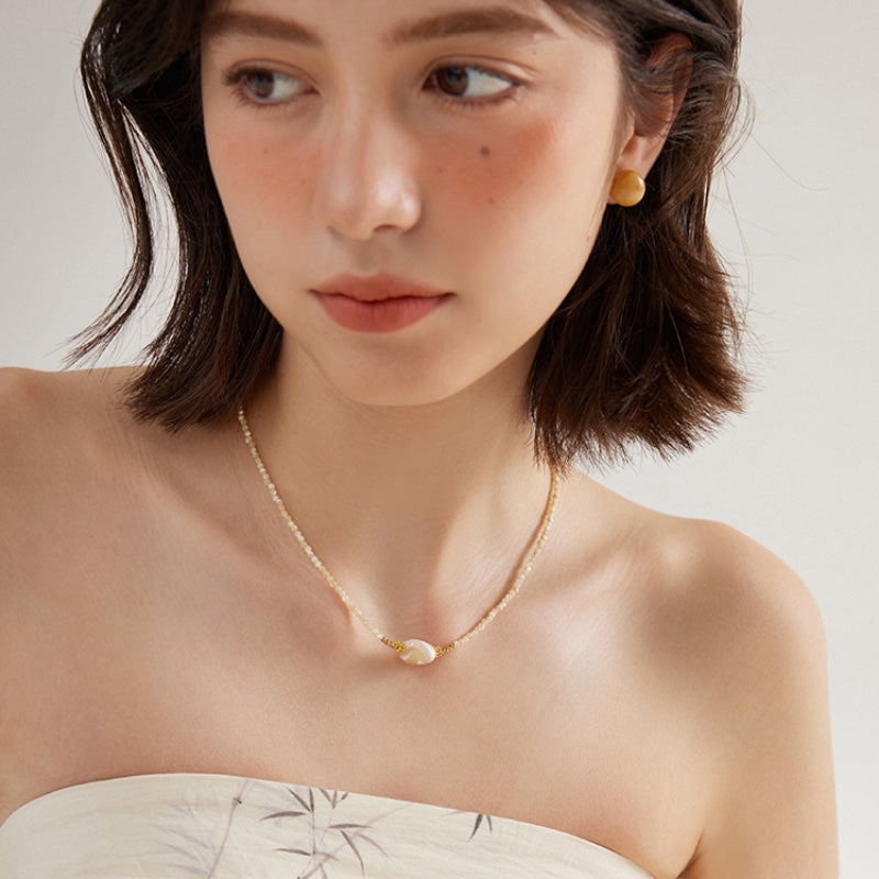 秋の茶晶 円形天然石ピアス