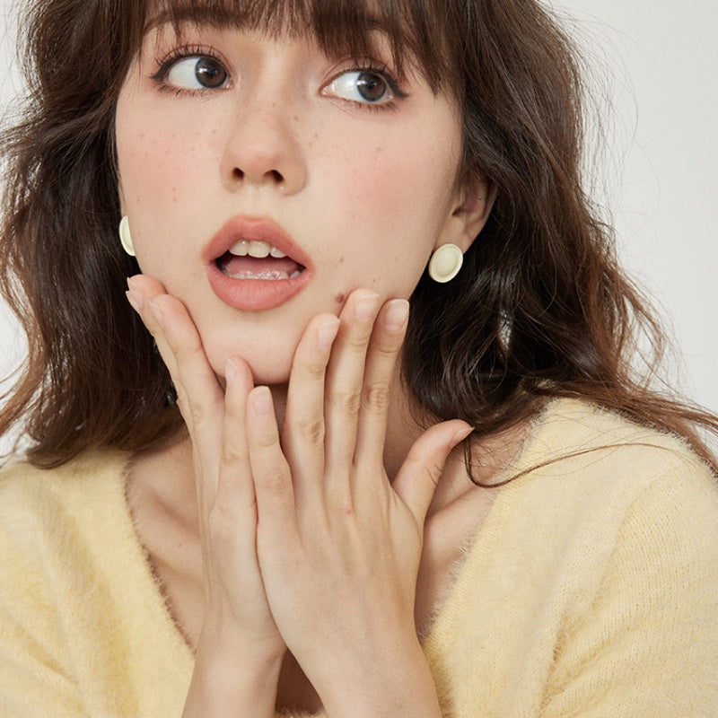 ミルクフードインス円盤銀ピアス