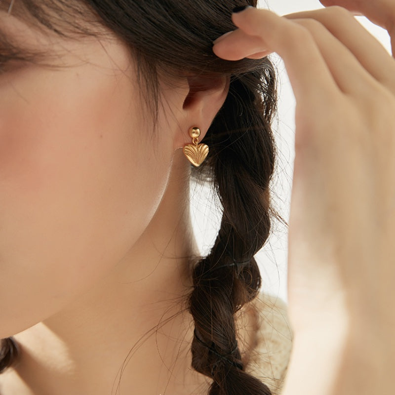 マットハート銀ピアス