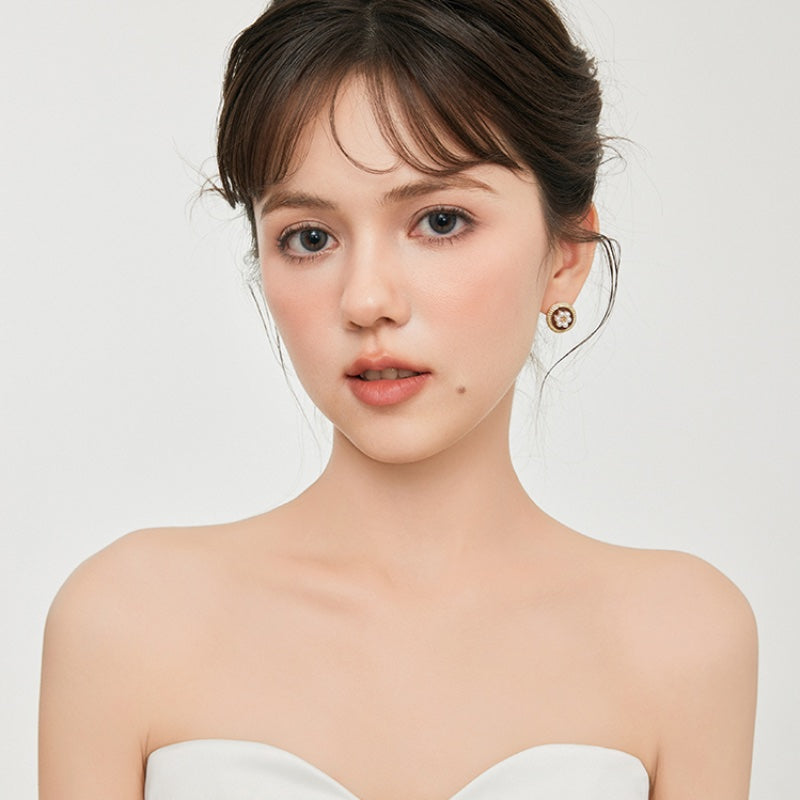 レトロフラワー模造真珠銀ピアス