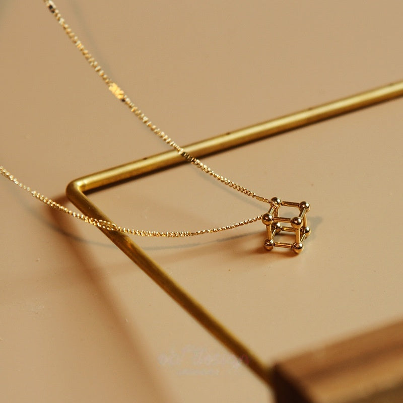 立体幾何 18K 金メッキ銅ネック