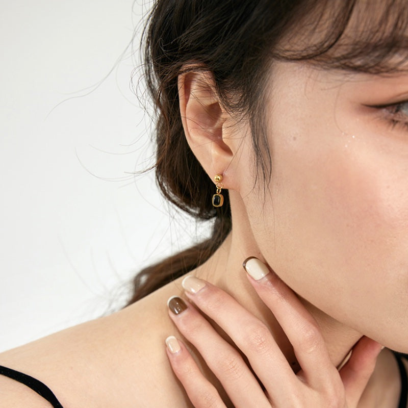 黒瑪瑙 18K メッキピアス