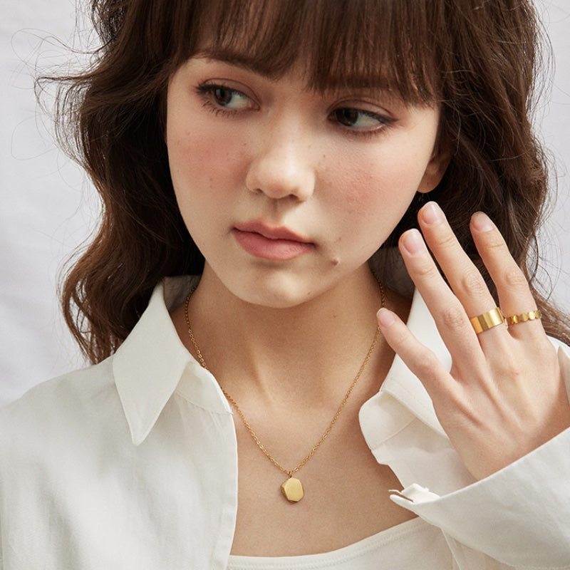 マットチタンスチール 18K 金メッキネック