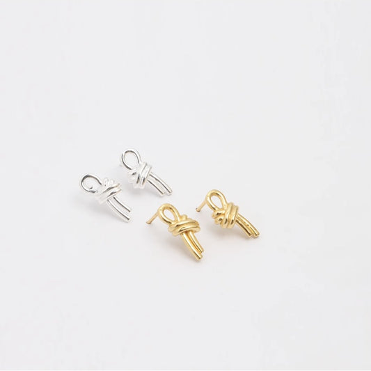紐打ち 2 色 S925 銀ピアス
