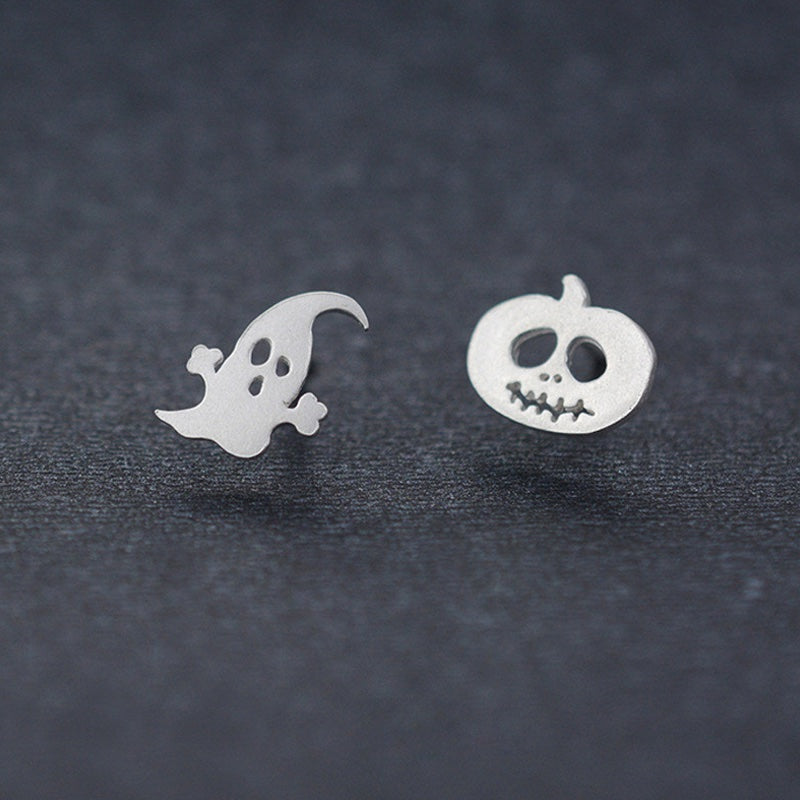 ハロウィンアシンメトリック S925 銀ピアス